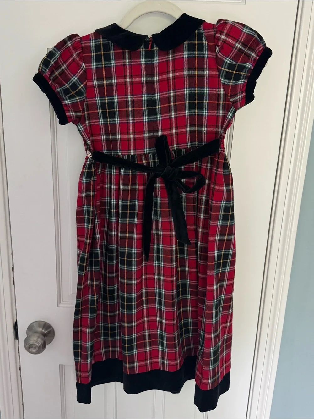 HANNA ANDERSSON 130 Dress, Red Plaid, Smocked, Black Velvet  8 holiday Christmas